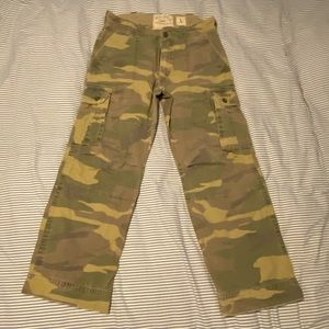 Men’s Hollister Cargo Pants